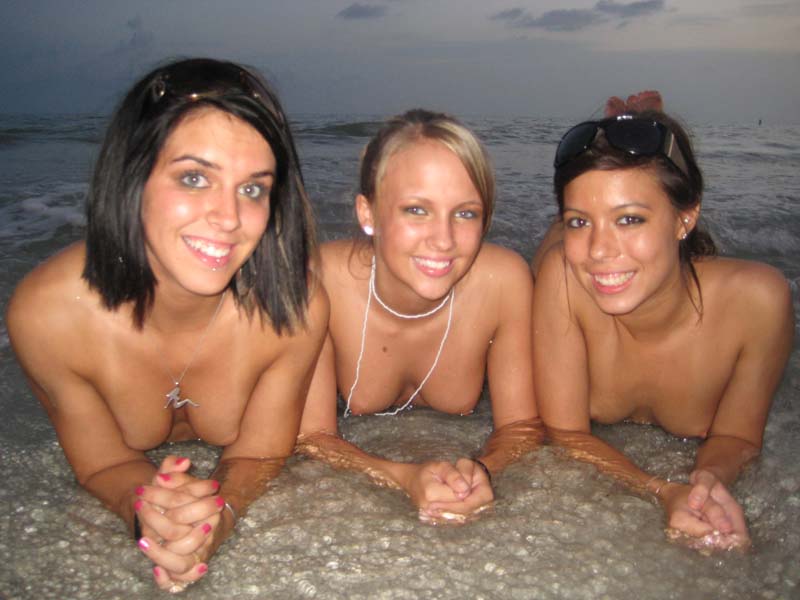 Hot Naked Girls on the beach